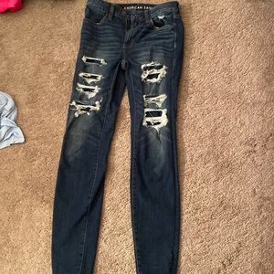 American Eagle ripped skinny jeans size US 2